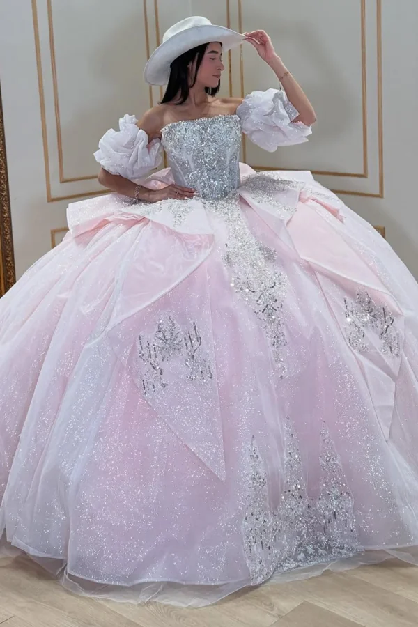 Gorgeous Glittery Tulle Appliqued Quinceanera Dresses Off Shoulder Sweet 16 Party Gowns