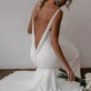 WD004-5 Mermaid V Neck Spaghetti Straps Backless Satin Wedding Dress